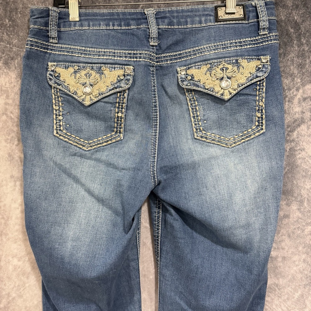 Earl Jean Women’s Size 10 Cropped Blue Embellished Jeans Rhinestone Embroider